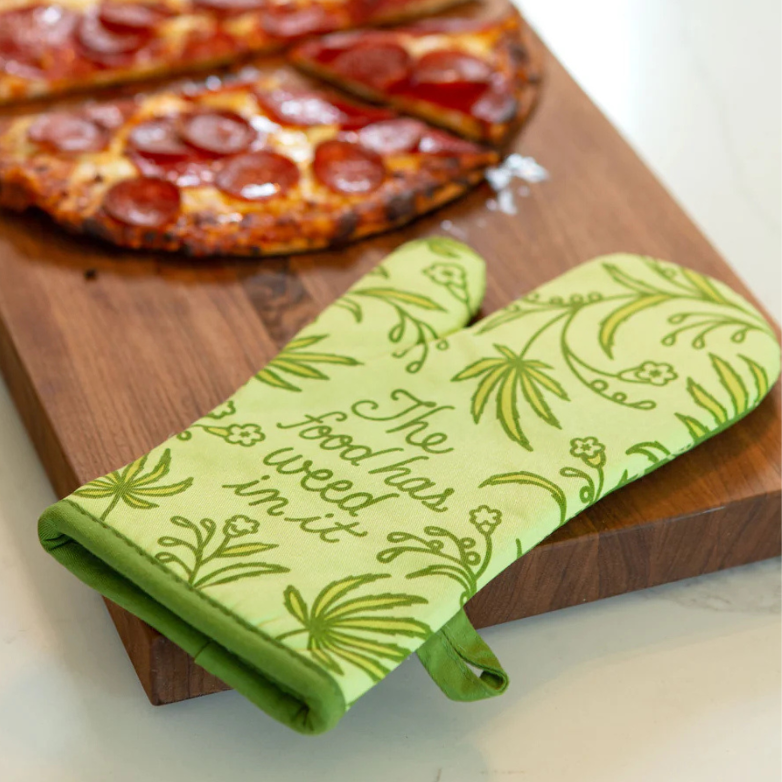 Blue Q Oven Mitt 'The Food Has Weed in it'